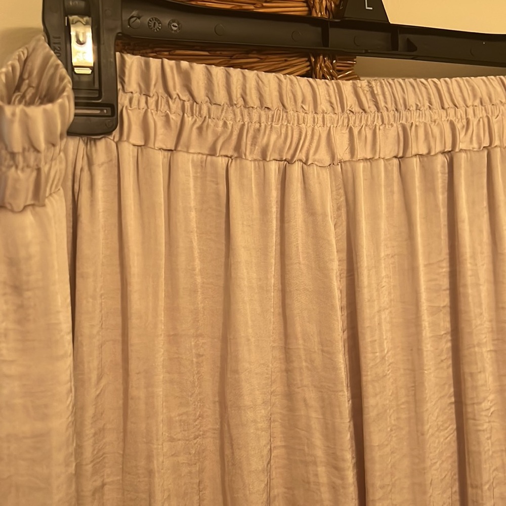 Champagne/ Neutral satin flowy skirt